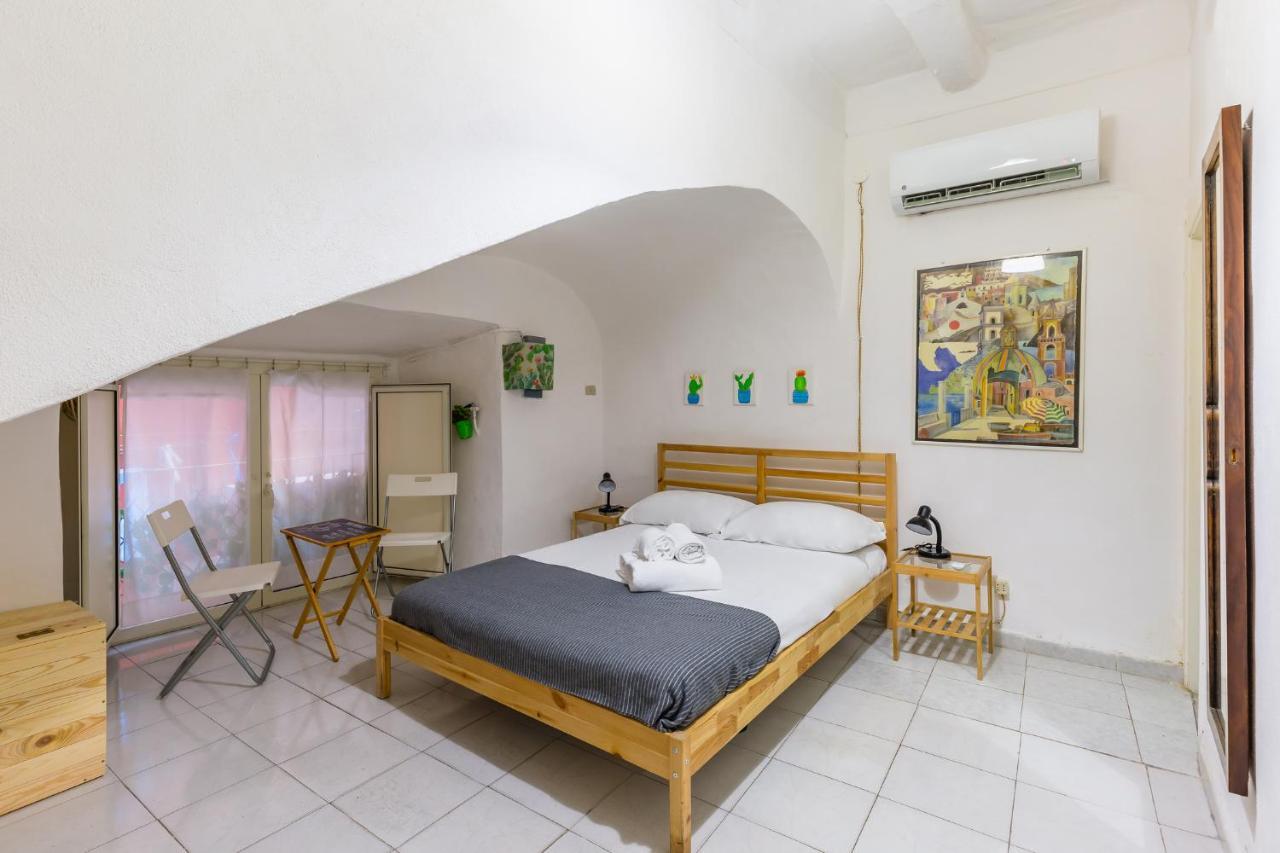 Double Room At Historical Palazzo Spinelli Neapel Zimmer foto